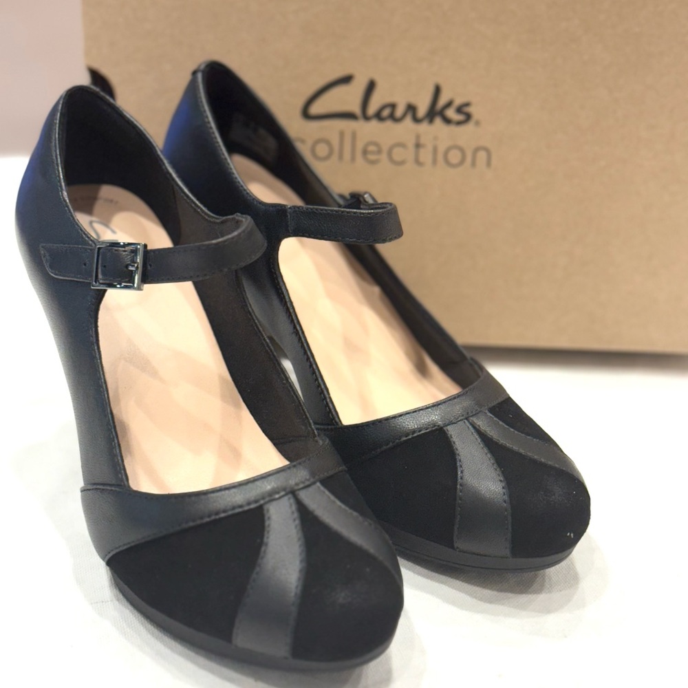 CLARKS WOMEN'S AMBRYR LIGHT HEELS COLOR BLACK COMBI NOIR